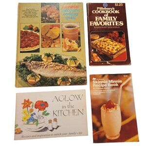 Vintage 70s Cookbook Lot Pillsbury Recipe Cook Book Kitchen Retro Home Decor Fun